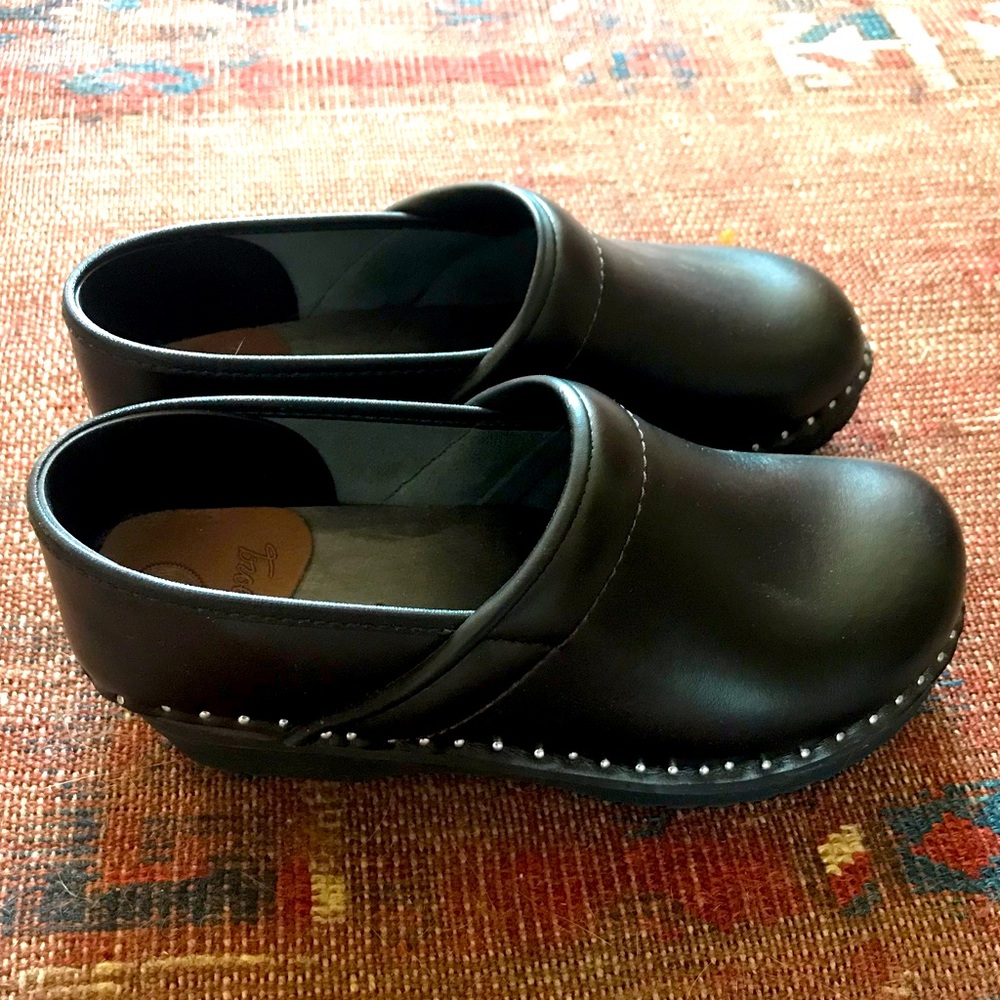 Troentorp Swedish Van Gogh leather clogs